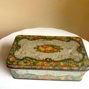 Vintage  Tindeco Tin 1920s Beechnut fruit cake